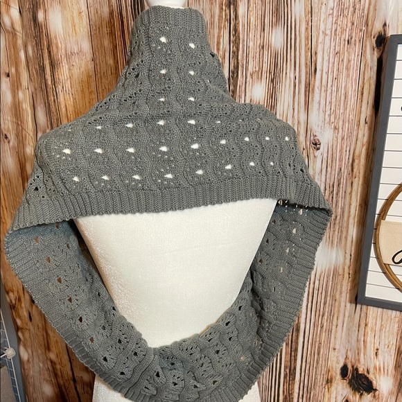 Infinity scarf - Picture 4 of 4